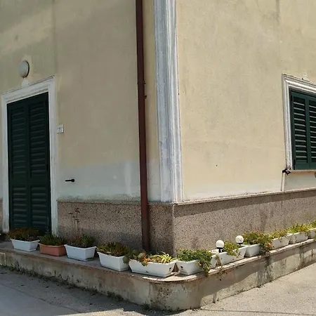 Apartment Lilla Housing